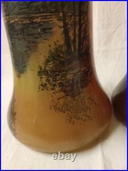 Legras Paire de grand vase en verre soufflé peint d'un paysage Village