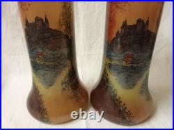 Legras Paire de grand vase en verre soufflé peint d'un paysage Village