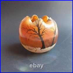 Legras Vase en verre Boule à col pincé Couché de soleil en forêt enneigée