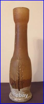 Legras, joli vase tulipier à long col orangé/brun, décor émaillé d'1 paysanne
