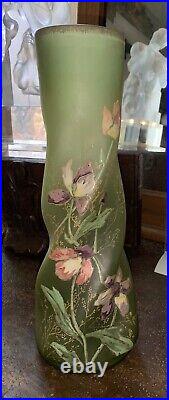 Legras vase en verre émaillé décor floral 1900's