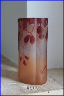 Legras vase quadrilobé série rubis en verre (1900 1910)