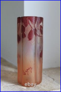 Legras vase quadrilobé série rubis en verre (1900 1910)