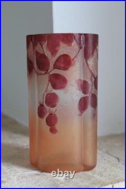Legras vase quadrilobé série rubis en verre (1900 1910)