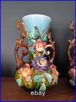 Lot De 2 Anciens Vases Barbotine