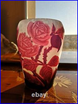 MULLER FRÈRES LUNÉVILLE Vase aux roses circa 1925 (DAUM GALLÉ) NO COPY