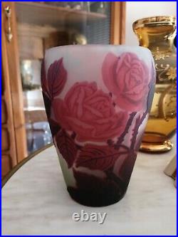 MULLER FRÈRES LUNÉVILLE Vase aux roses circa 1925 (DAUM GALLÉ) NO COPY