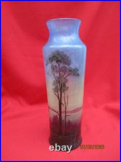 MULLER Frères Lunéville Grand vase 350mm à décor d'un paysage lacustre signé