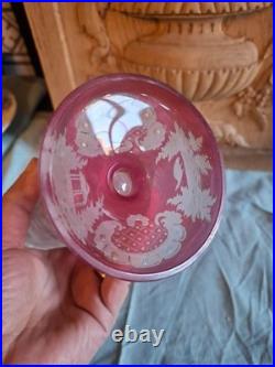 Magnifique Ancien Vase rose décor animalier / chasse Cristal de Bohème