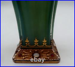 Magnifique Vase en verre coloré vert ancien à identifier. #5358#