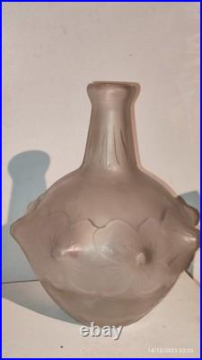 Maison Baccarat Vase Cristal Dépoli signé Épreuve De Tirage Industriel