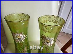 Montjoye St Denis vers1900 paire de vases verre émaillé excellent état ht 25 cms