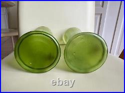 Montjoye St Denis vers1900 paire de vases verre émaillé excellent état ht 25 cms