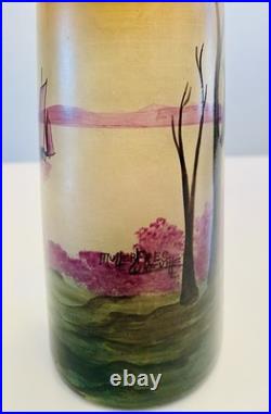 Muller Frères, Lunéville. Vase à décor peint d'un Paysage Lacustre