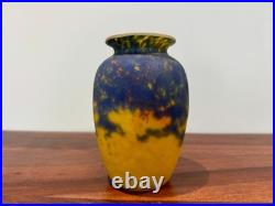 Muller et Freres Ancien vase en verre marmoréen