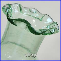 Paire de Vases en Verre Émaillé Fleurs Ombellifères Bords Godronés Art Nouveau