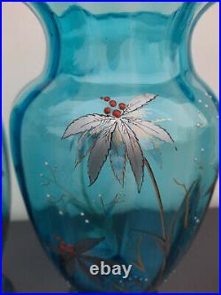 Paire de grands vases anciens en cristal couleur bleu émaillé Saint-Louis St
