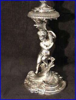 Paire de soliflores aux puttis en cristal et bronze de Victor Saglier XIX siècle