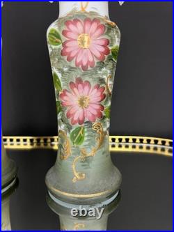 Paire de vases Bristol en opaline peinte
