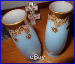 Paire de vases Cristal de Saint Louis bleu opalescent doré à l'or