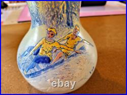 Paire de vases François Théodore Legras signé à décor hivernal de lugeurs Paire de vases François Théodore Legras signé à décor hivernal de lugeurs
