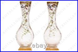 Paire de vases émaillés Art Nouveau par Baccarat. Pair of enameled Art Nouveau