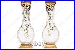 Paire de vases émaillés Art Nouveau par Baccarat. Pair of enameled Art Nouveau