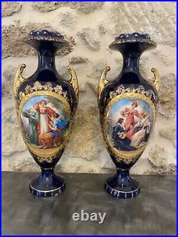 Paire de vases/urnes en céramique bleu cobalt par Joseph Strnact DLG SEVRES