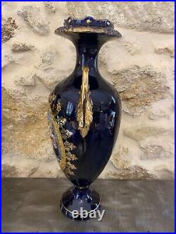 Paire de vases/urnes en céramique bleu cobalt par Joseph Strnact DLG SEVRES