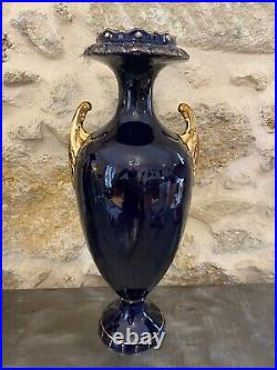 Paire de vases/urnes en céramique bleu cobalt par Joseph Strnact DLG SEVRES