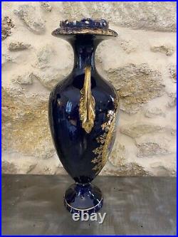 Paire de vases/urnes en céramique bleu cobalt par Joseph Strnact DLG SEVRES