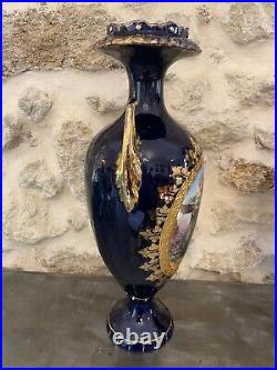 Paire de vases/urnes en céramique bleu cobalt par Joseph Strnact DLG SEVRES