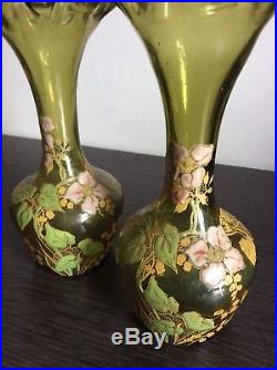 Paire de vases verre soufflé coloré vert émaillé à décor floral Legras Montjoye