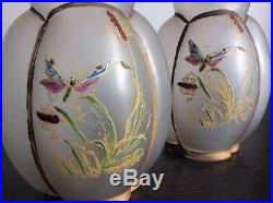 Paire de vases verre soufflé émaillé relief décor papillons Legras début XXème