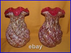 Paire grands vases anciens verre Clichy torsadés pailleté or couleur rouge