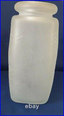 Paloma Picasso, rare vase en verre dépoli (no Verlys, Daum, Lalique, Legras)