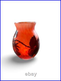 Petit vase A Delatte Nancy orange dégagé à l'acide Petit vase A Delatte Nancy orange dégagé à l'acide