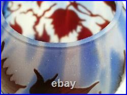 Petit vase GALLE verre double acide décor feuilles glass
