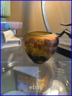Petit vase Gallé Nancy authentique Verre multicouche Art Nouveau 1900 Petit vase Gallé Nancy authentique Verre multicouche Art Nouveau 1900