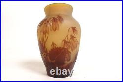 Petit vase balustre pâte de verre Emile Gallé fleurs fuchsia Art Nouveau XI