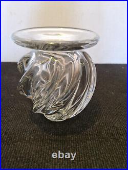 Pierre d'Avesn Rare modèle de vase torse en cristal transparent H. 15 cm