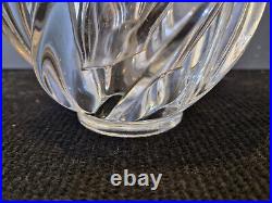 Pierre d'Avesn Rare modèle de vase torse en cristal transparent H. 15 cm