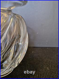 Pierre d'Avesn Rare modèle de vase torse en cristal transparent H. 15 cm