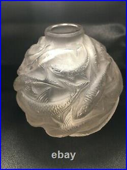 R. Lalique vase Oléron décor poissons