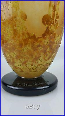 RARE vase Le verre français roses trémières vers 1928