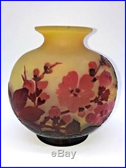 Rare Vase Gallé décor floral