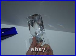 Rare Vase bas coupe bleu en de cristal Baccarat Vecteur sculpture