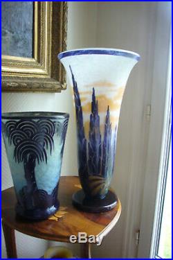 Rare beau vase LE VERRE FRANCAIS aux 4 palmiers bleus CHARDER SCHNEIDER5