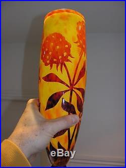 Rare vase Art Déco Le Verre Français Schneider à décor de Pivoines