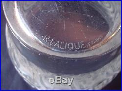 Rare vase en verre moulé pressé de Lalique Rennes signé R LALIQUE FRANCE